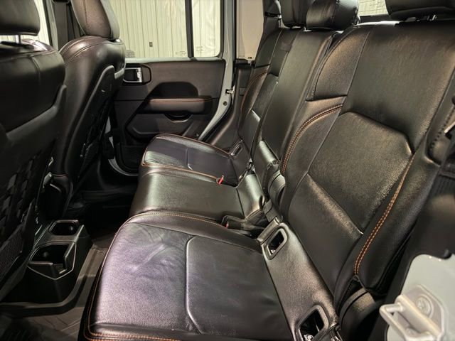 Used 2023 Jeep Gladiator Mojave w/ LED Lighting Group AWD/4WD image 18