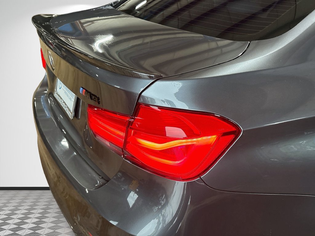Used 2018 BMW M3 w/ Executive Package RWD image 12