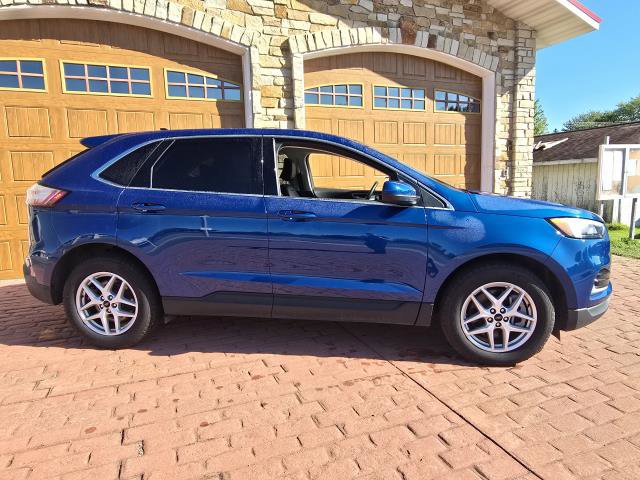 Used 2023 Ford Edge SEL AWD/4WD image 2