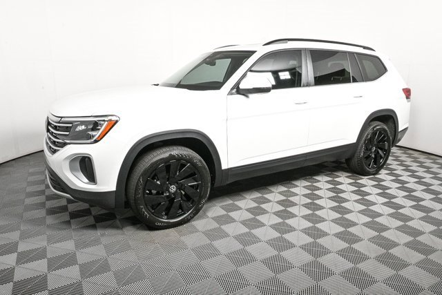 New 2026 Volkswagen Atlas SE image 30