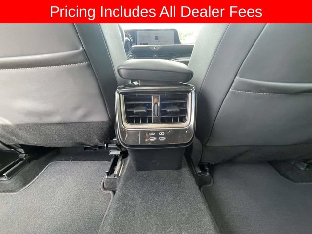 Used 2025 Toyota Crown Platinum AWD/4WD image 18