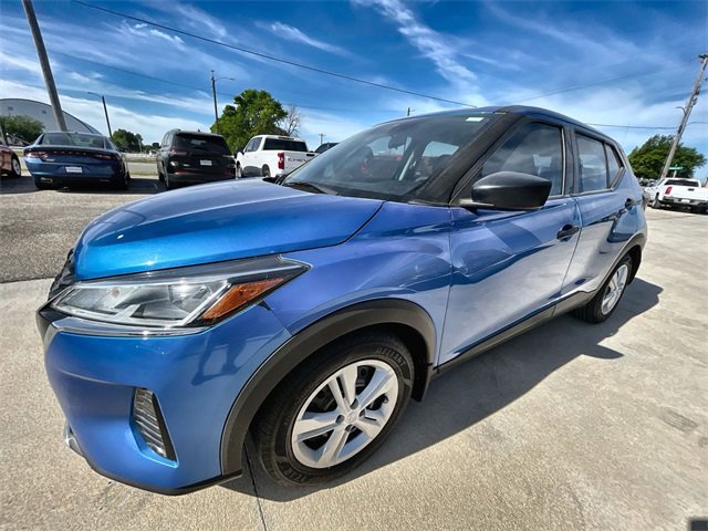 Used 2021 Nissan Kicks S image 16