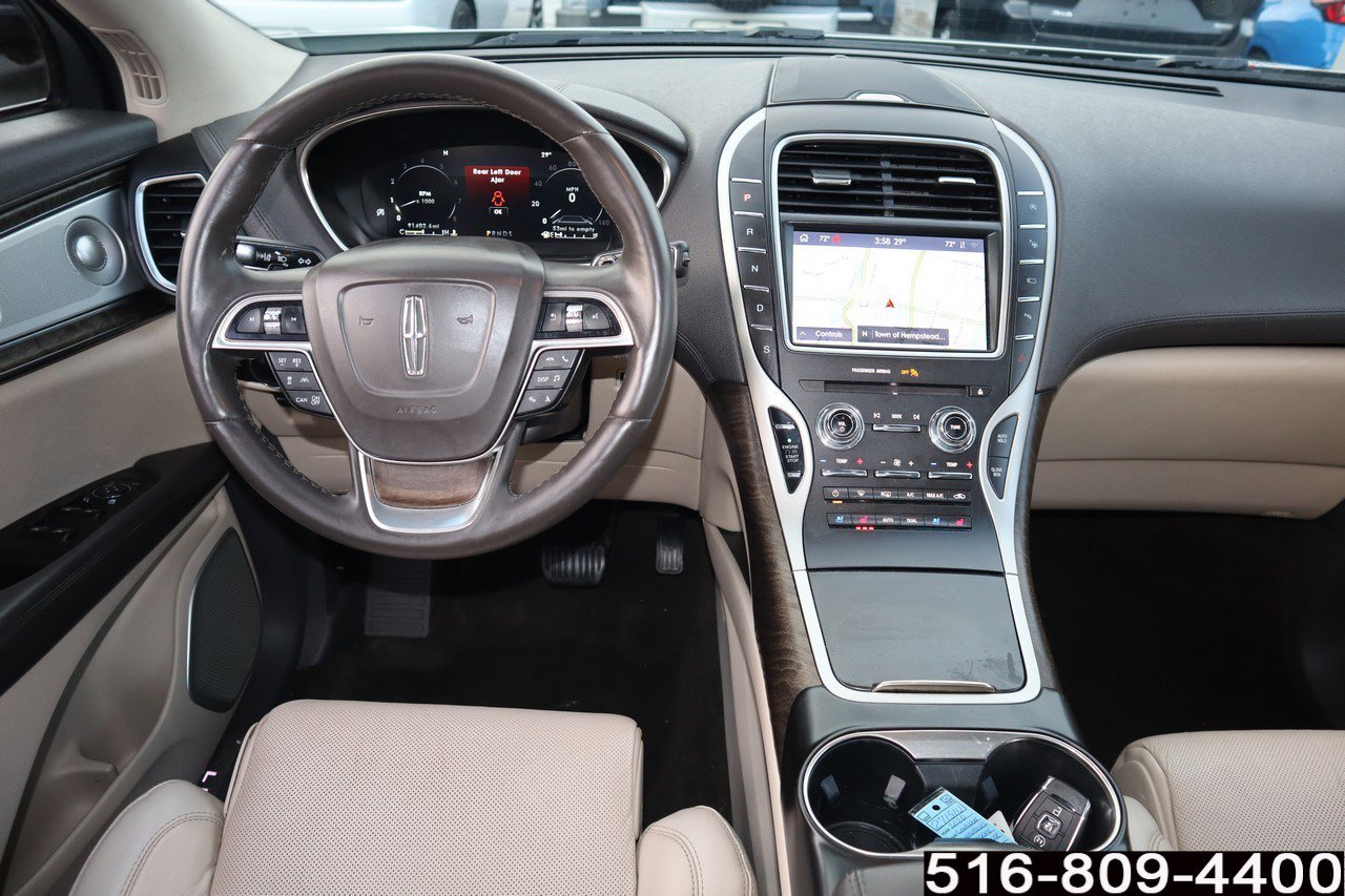 Used 2020 Lincoln Nautilus Reserve w/ Equipment Group 202A image 14