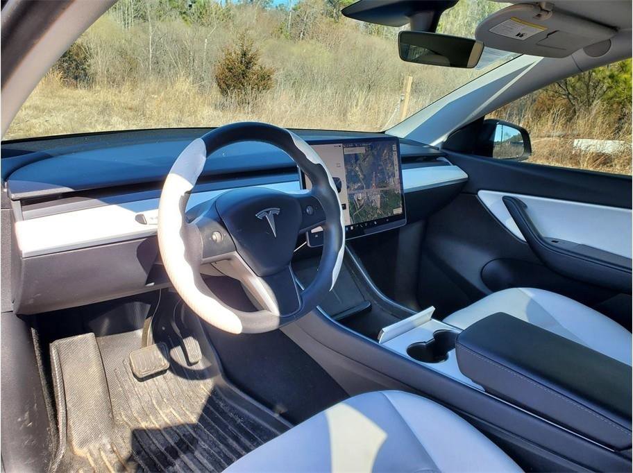 Used 2020 Tesla Model Y Long Range AWD/4WD image 13