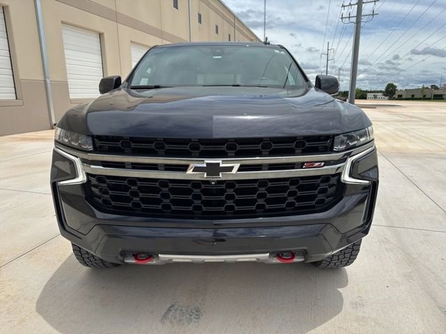 Used 2022 Chevrolet Tahoe Z71 w/ Luxury Package AWD/4WD image 2