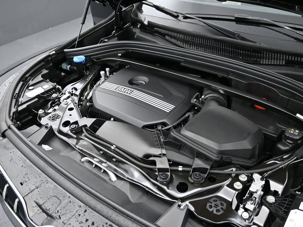 New 2025 BMW X1 xDrive28i w/ Convenience Package image 25