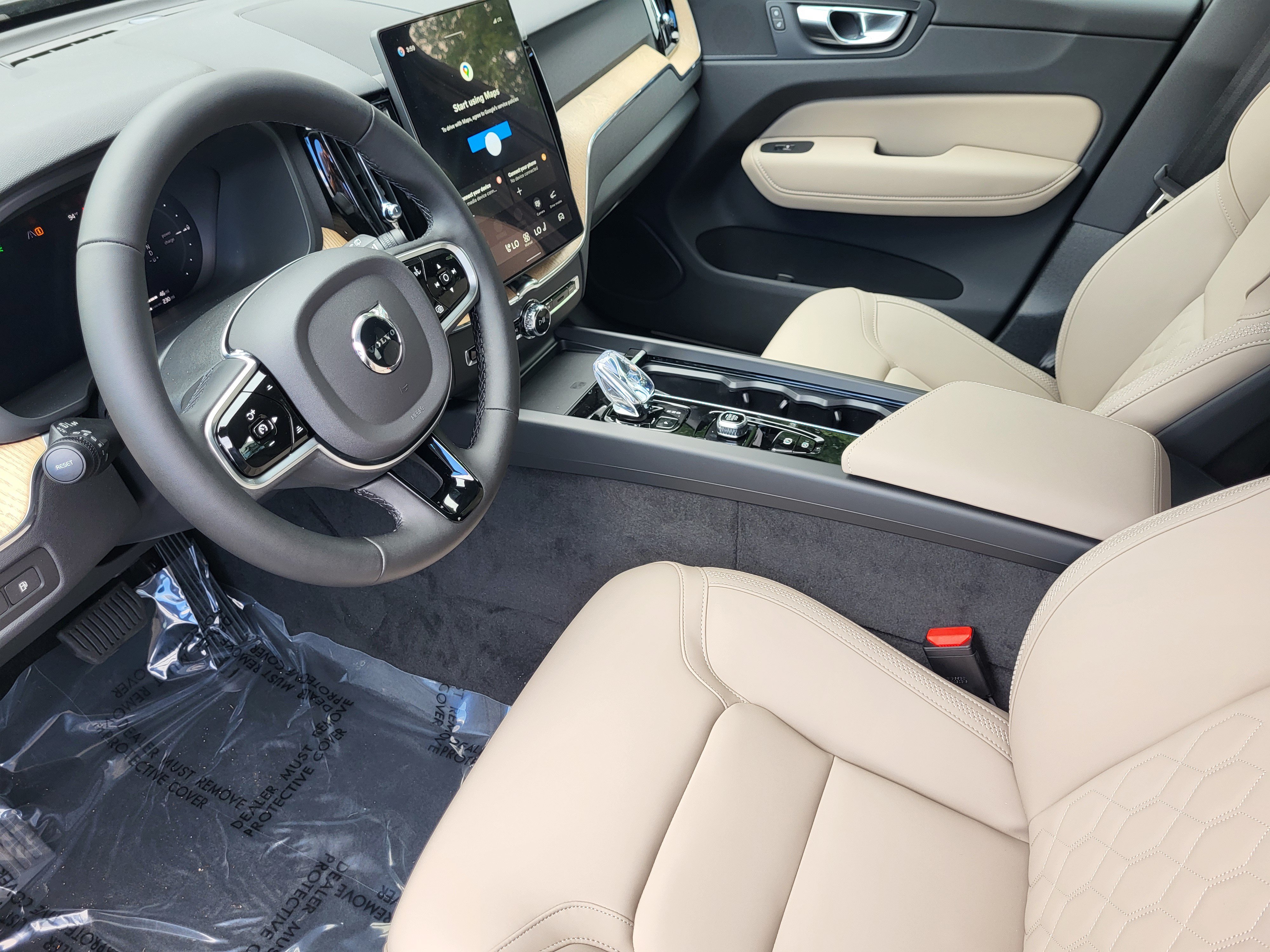 New 2026 Volvo XC60 T8 Core w/ Protection Package Premier AWD/4WD image 9