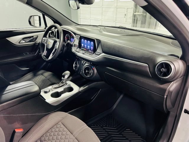 Used 2021 Chevrolet Blazer LT AWD/4WD image 32