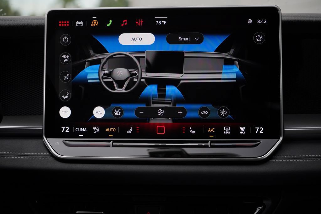 New 2026 Volkswagen Tiguan SE FWD image 24