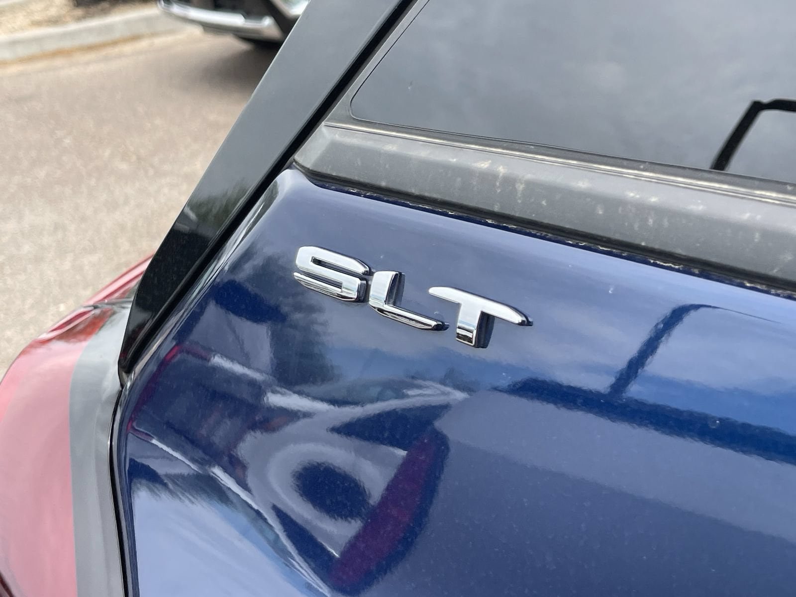 Used 2022 GMC Terrain SLT FWD image 8