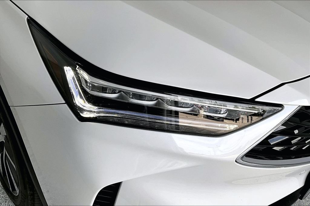 Certified 2026 Acura MDX FWD w/ Technology Package image 38