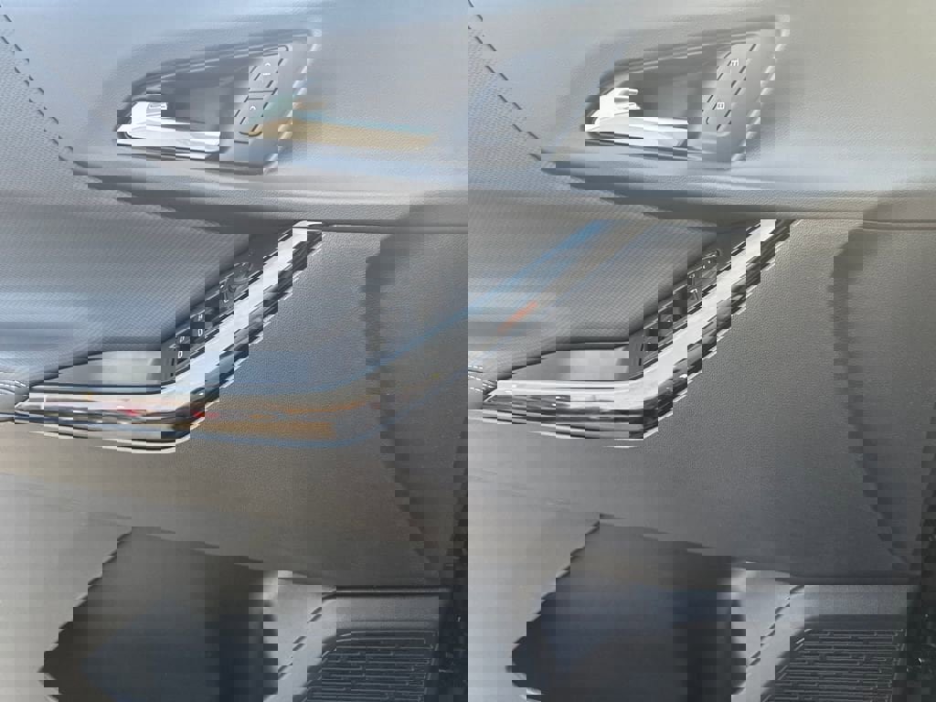 New 2026 Chevrolet Equinox LT w/ Safety and Technology Package image 16