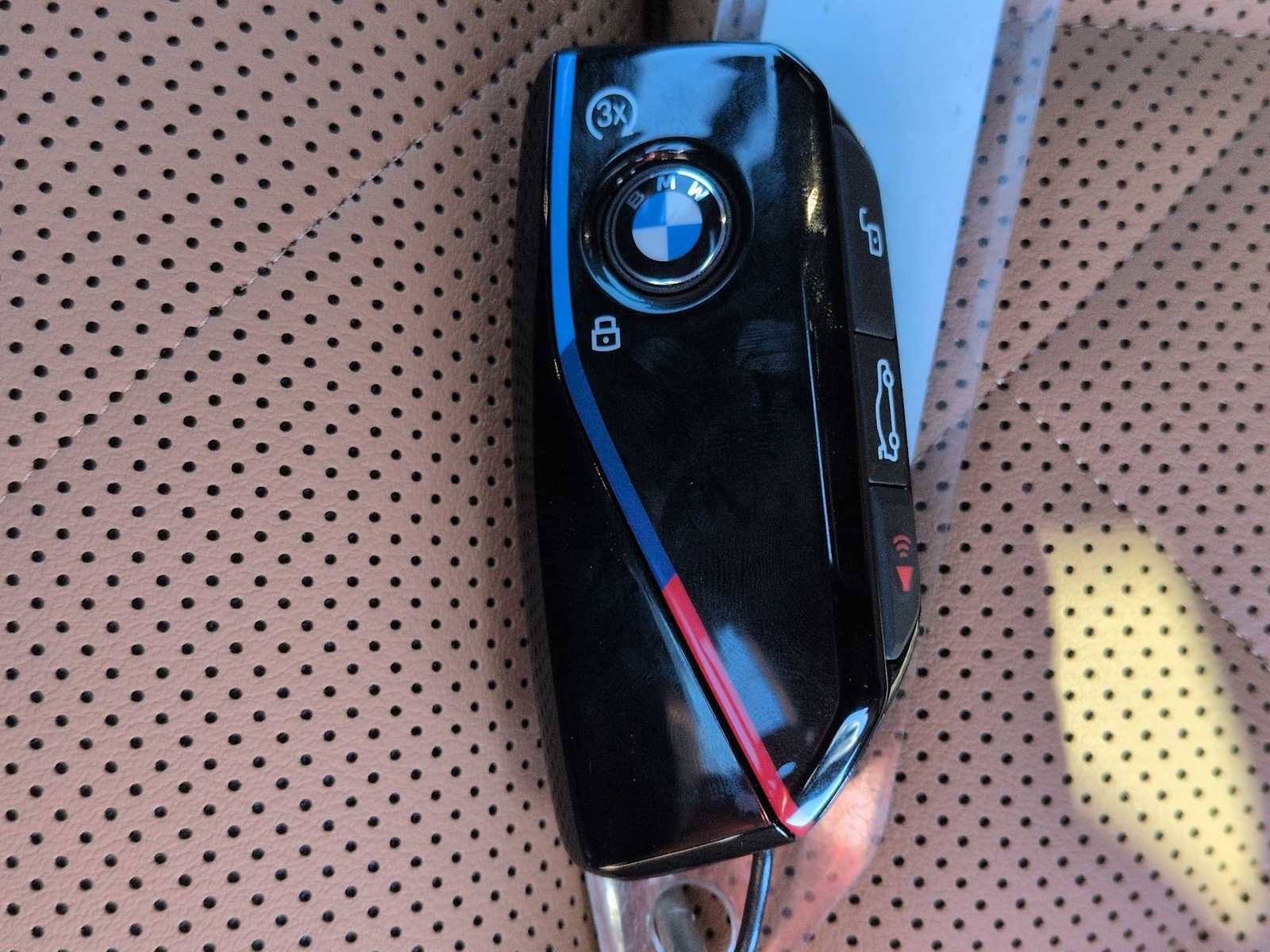 New 2026 BMW X5 M60i w/ Executive Package image 37