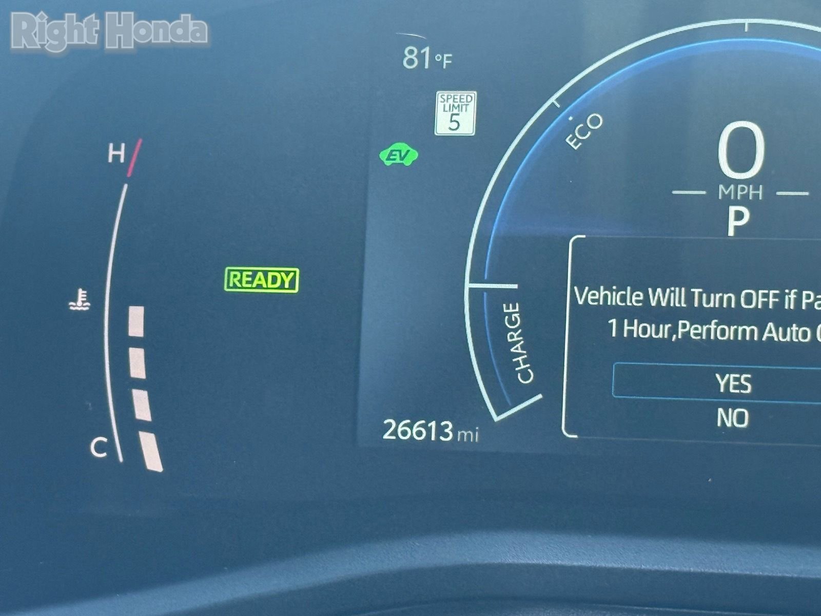 Used 2025 Toyota Camry SE w/ Convenience Package image 20