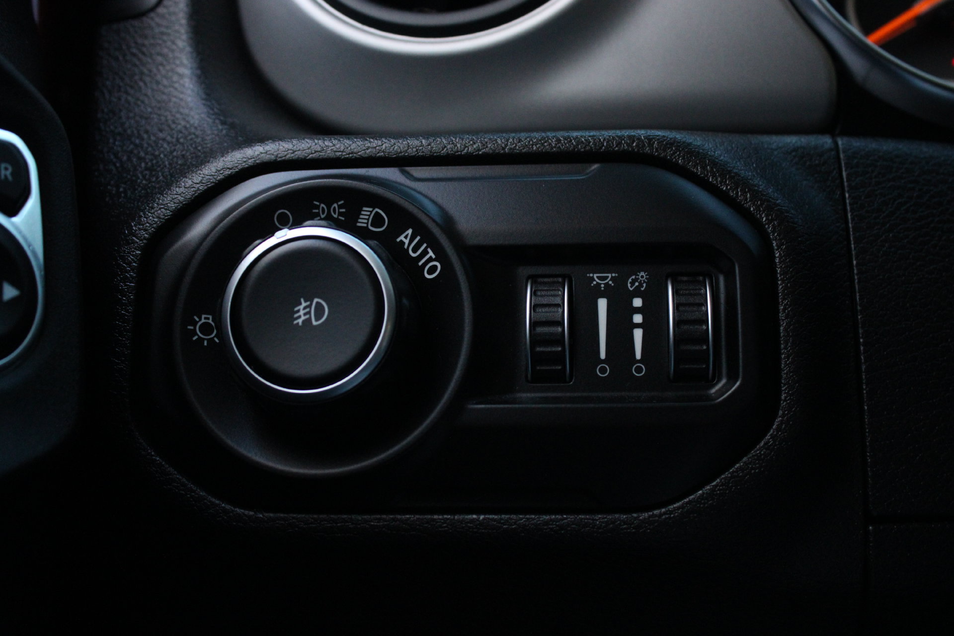 Used 2021 Jeep Wrangler Unlimited Sport AWD/4WD image 23
