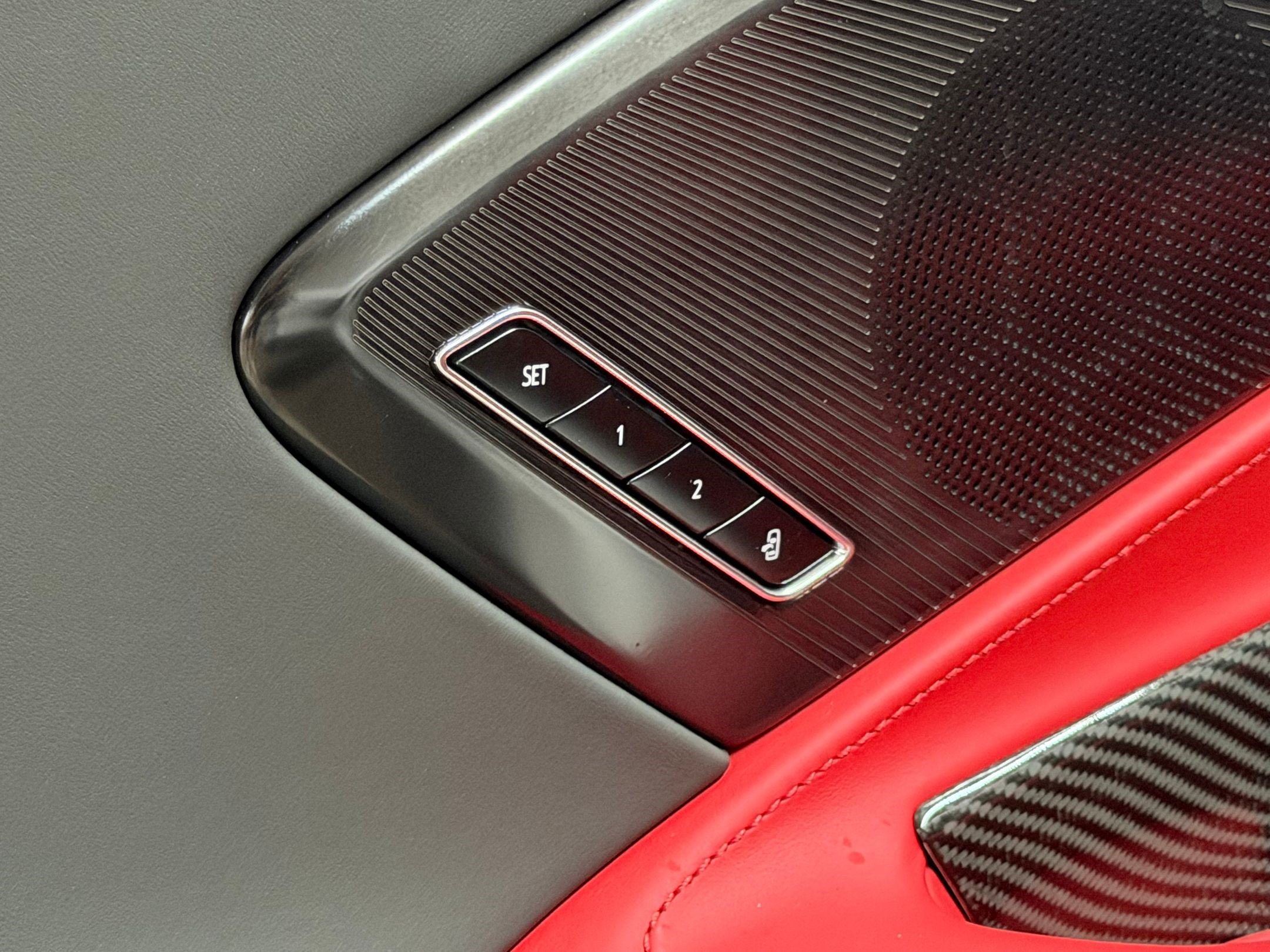 Used 2024 Chevrolet Corvette Stingray Premium Cpe w/ Stealth Interior Trim Package RWD image 24