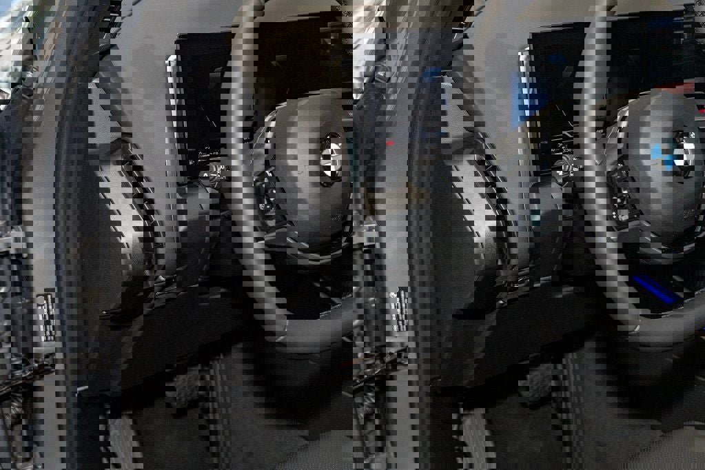 Used 2026 BMW X3 xDrive30 w/ Convenience Package image 14