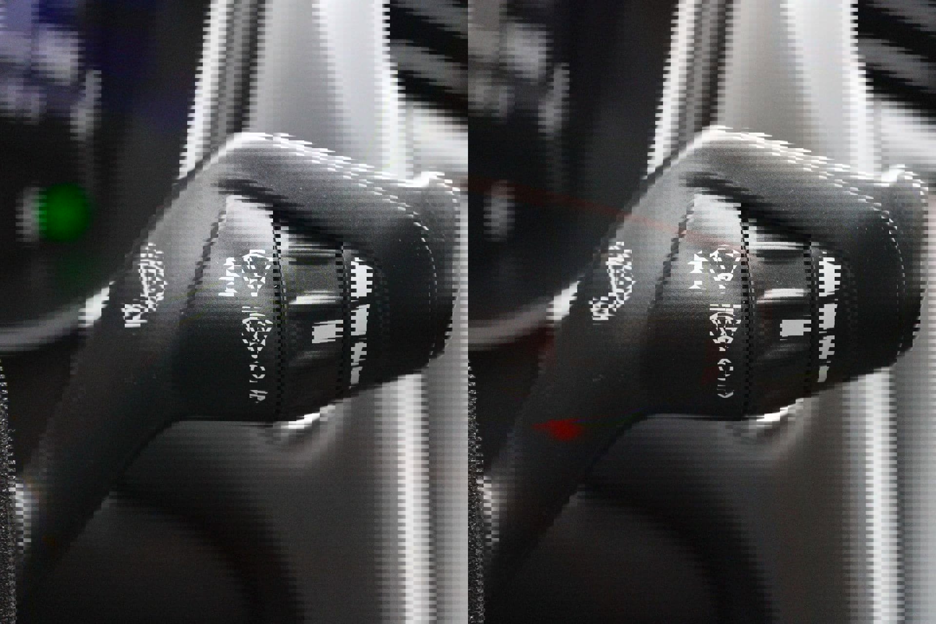 Used 2020 Ford Fusion SE image 34