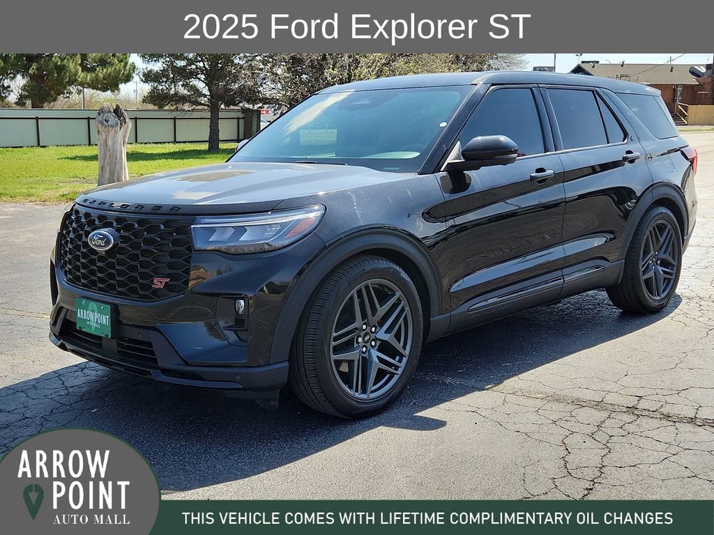 Used 2025 Ford Explorer ST w/ Sun And Sound Package image 5
