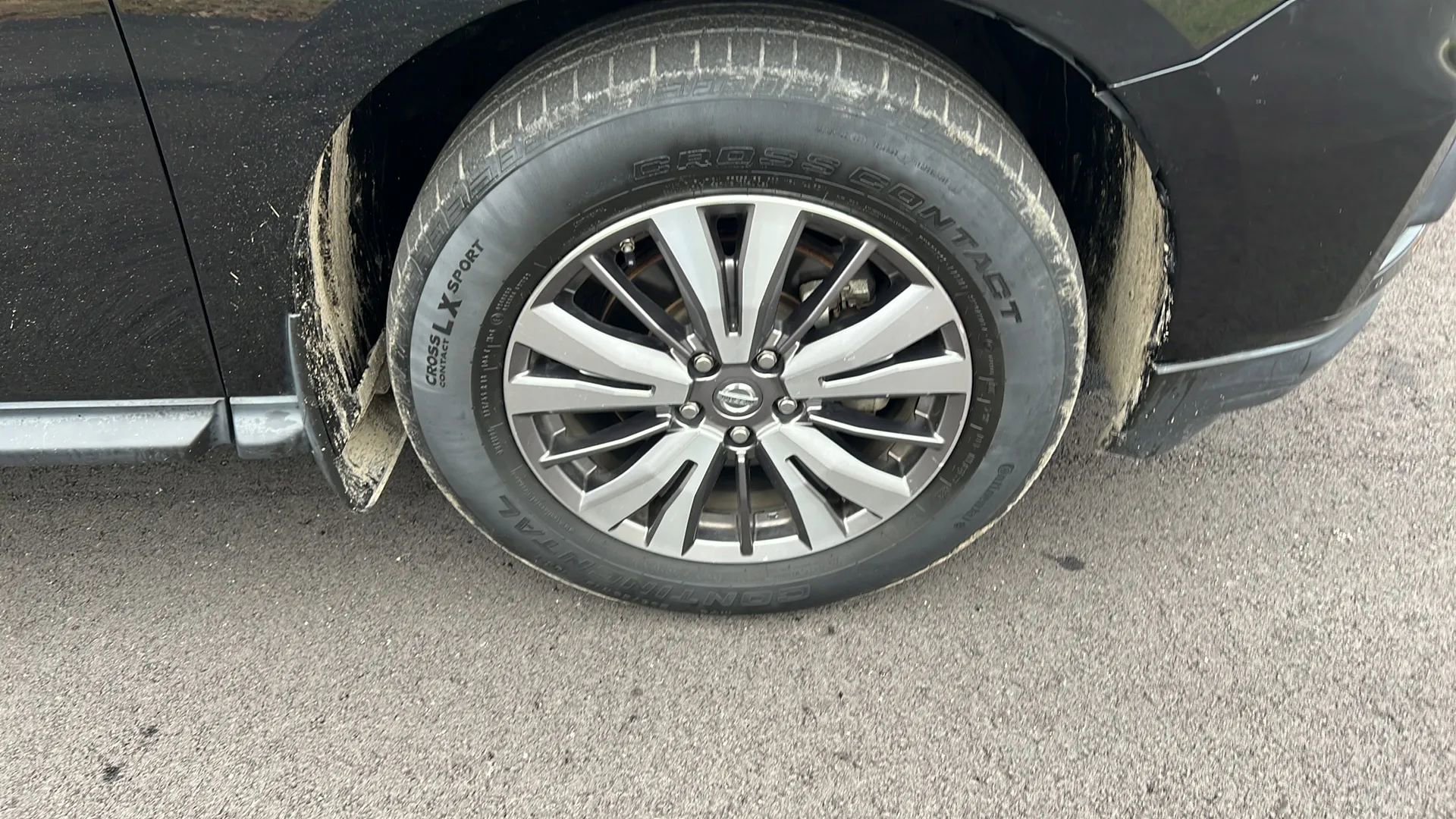 Used 2018 Nissan Pathfinder SL w/ Cargo Package image 37