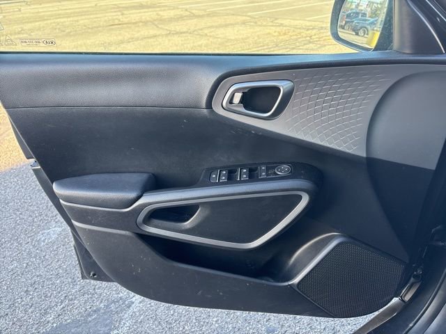 Used 2021 Kia Soul LX image 21