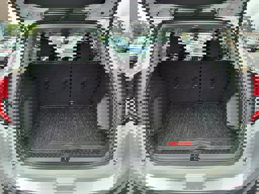 Used 2022 GMC Terrain SLE w/ Driver Convenience Package image 25