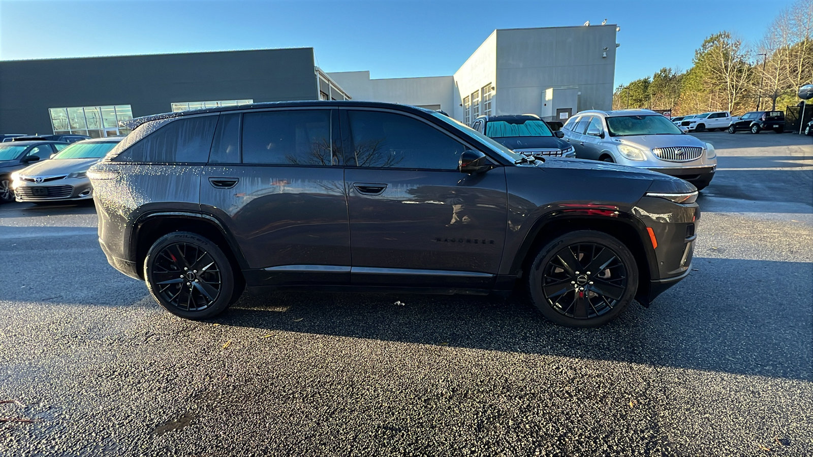 Used 2024 Jeep Wagoneer Launch Edition image 7