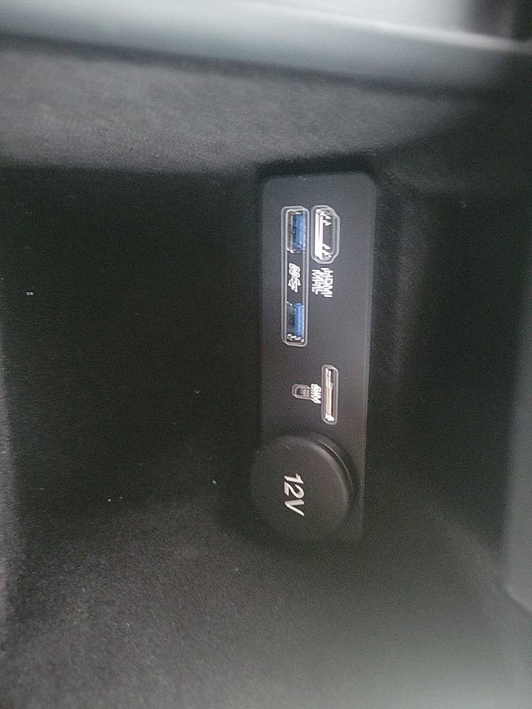 Used 2017 Jaguar XJ L Portfolio image 22