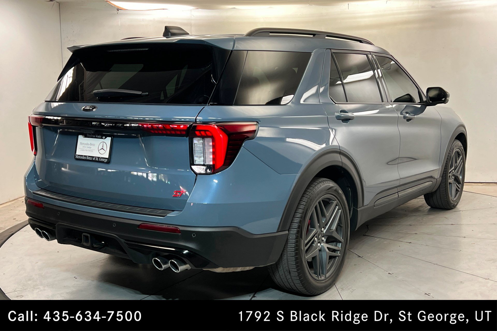 Used 2025 Ford Explorer ST AWD/4WD image 5