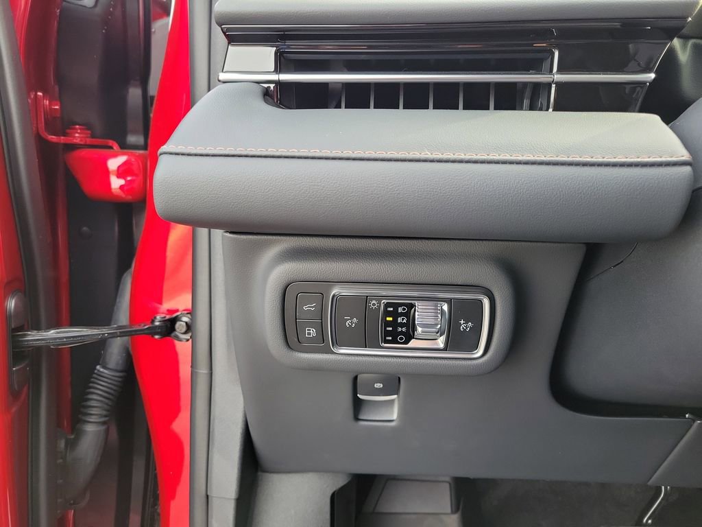 New 2026 Lincoln Nautilus Reserve AWD/4WD image 22