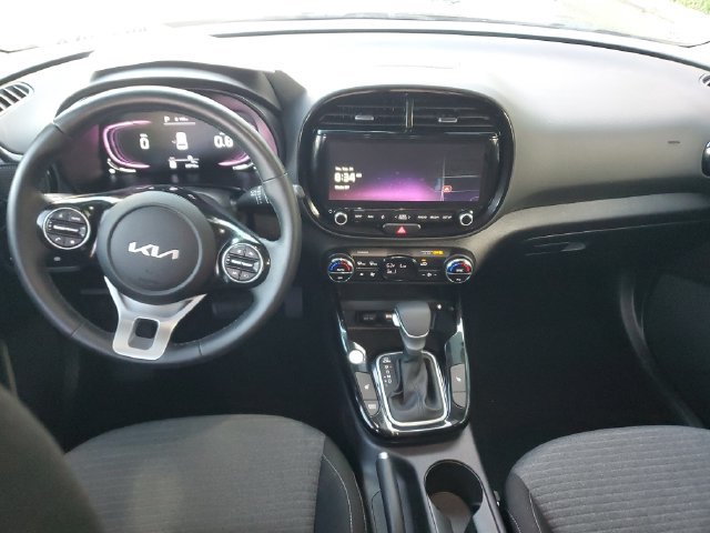 Certified 2023 Kia Soul EX FWD image 12