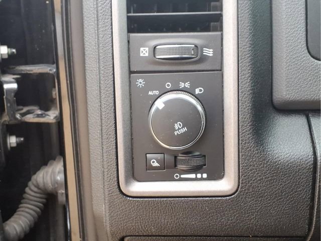 Used 2018 RAM 1500 Express w/ Express Value Package AWD/4WD image 13
