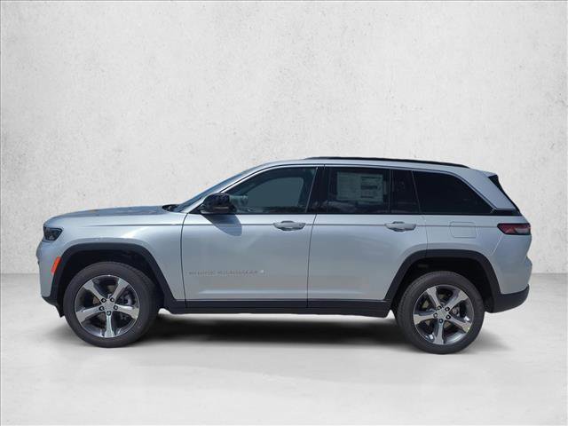 New 2026 Jeep Grand Cherokee Limited RWD image 4