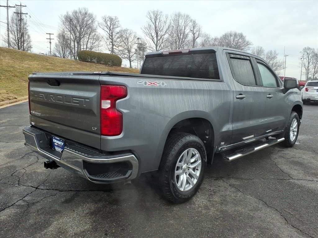 Used 2021 Chevrolet Silverado 1500 LT image 3