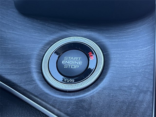 Certified 2023 Jeep Grand Cherokee Limited w/ Black Appearance Package image 35