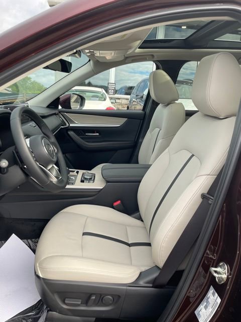 Used 2024 MAZDA CX-90 Plug-In Hybrid w/ Premium Pkg AWD/4WD image 14