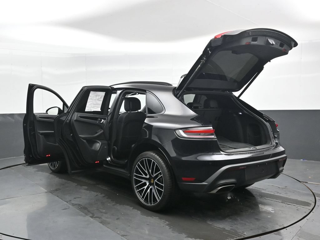 Used 2022 Porsche Macan AWD/4WD image 47