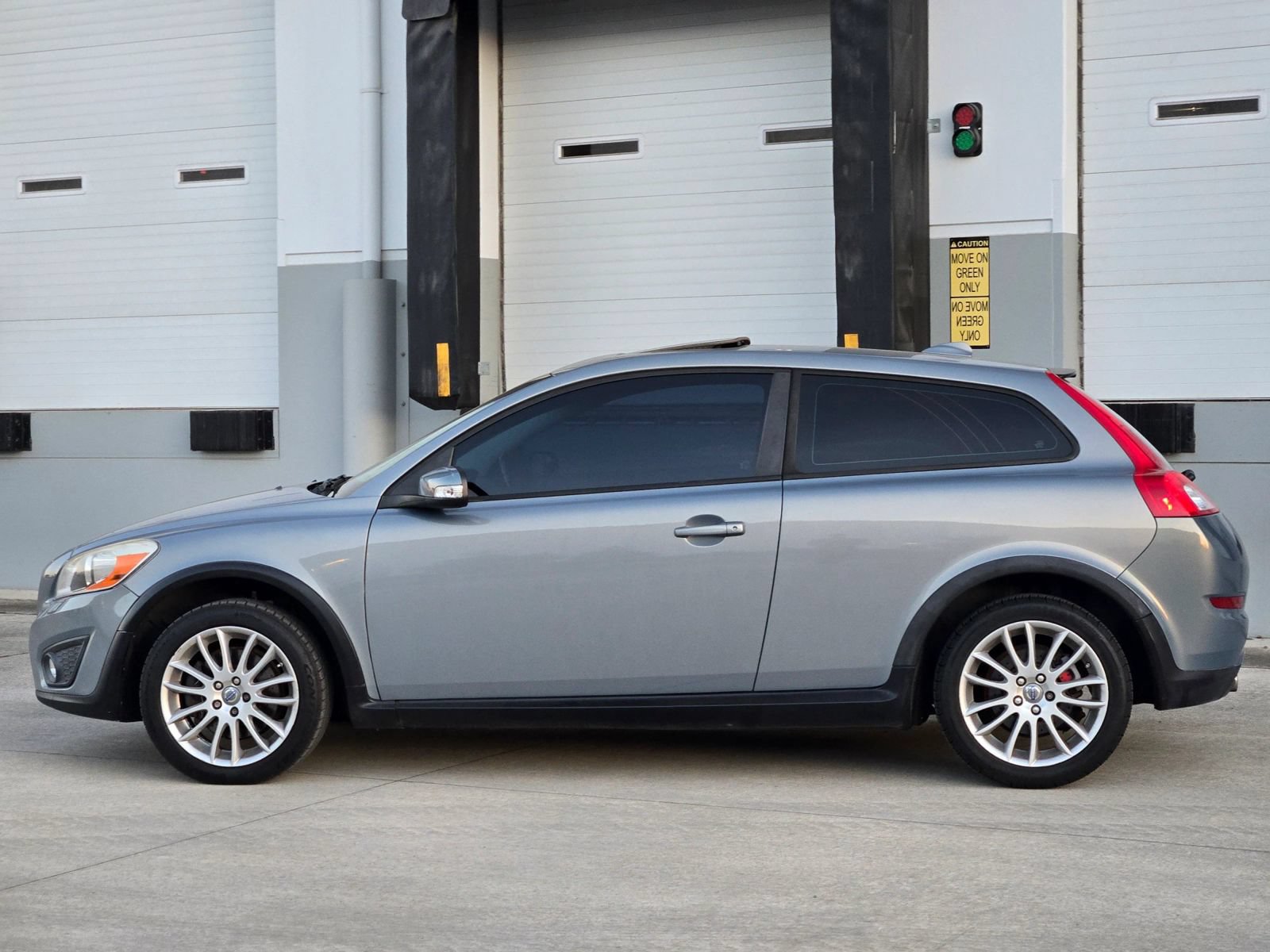 Used 2012 Volvo C30 FWD image 5