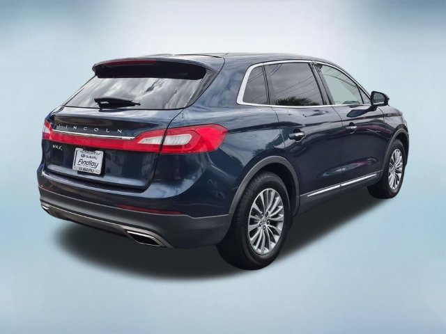 Used 2017 Lincoln MKX Select w/ Select Plus Package FWD image 7