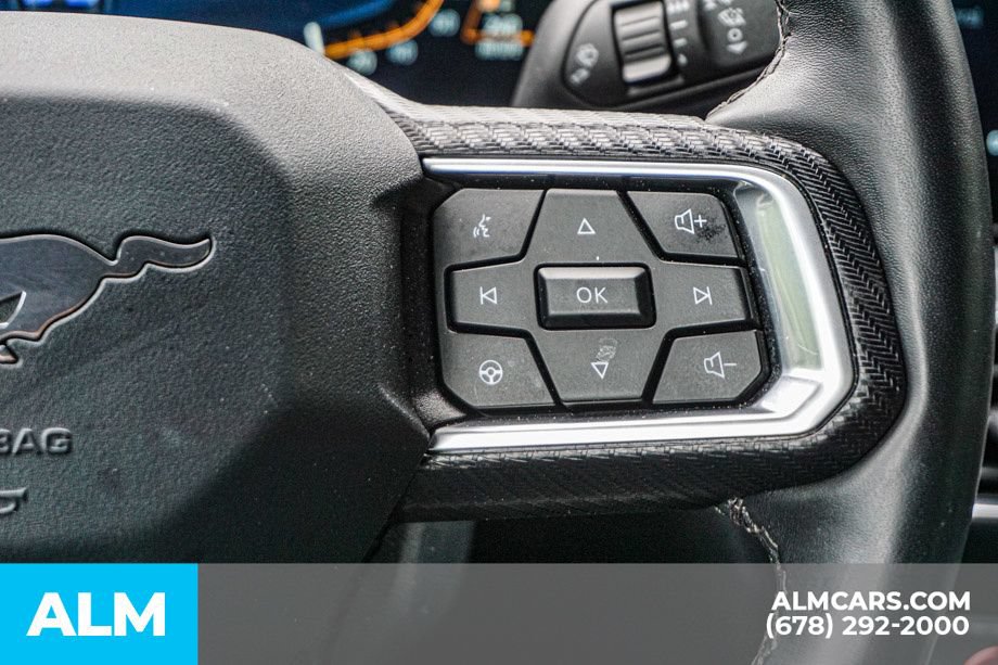 Used 2025 Ford Mustang Premium RWD image 29