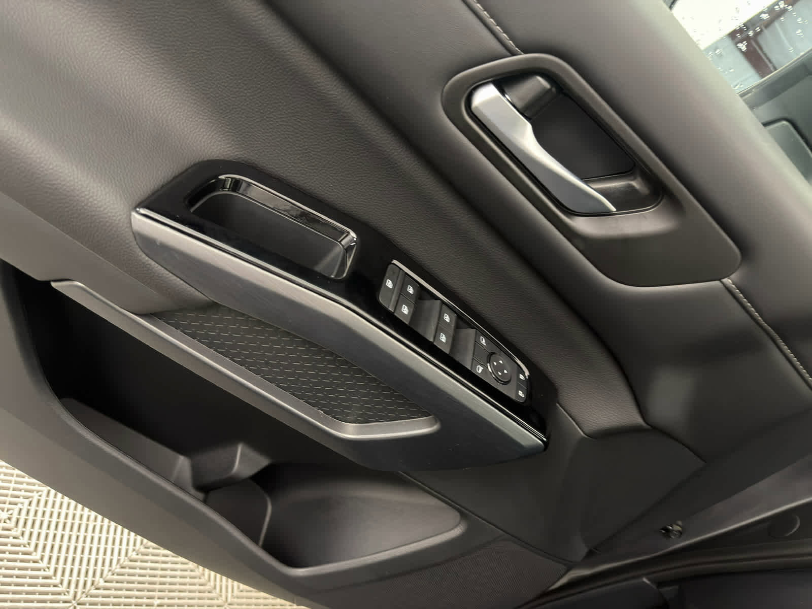 New 2026 Nissan Pathfinder SL w/ SL Premium Package image 24