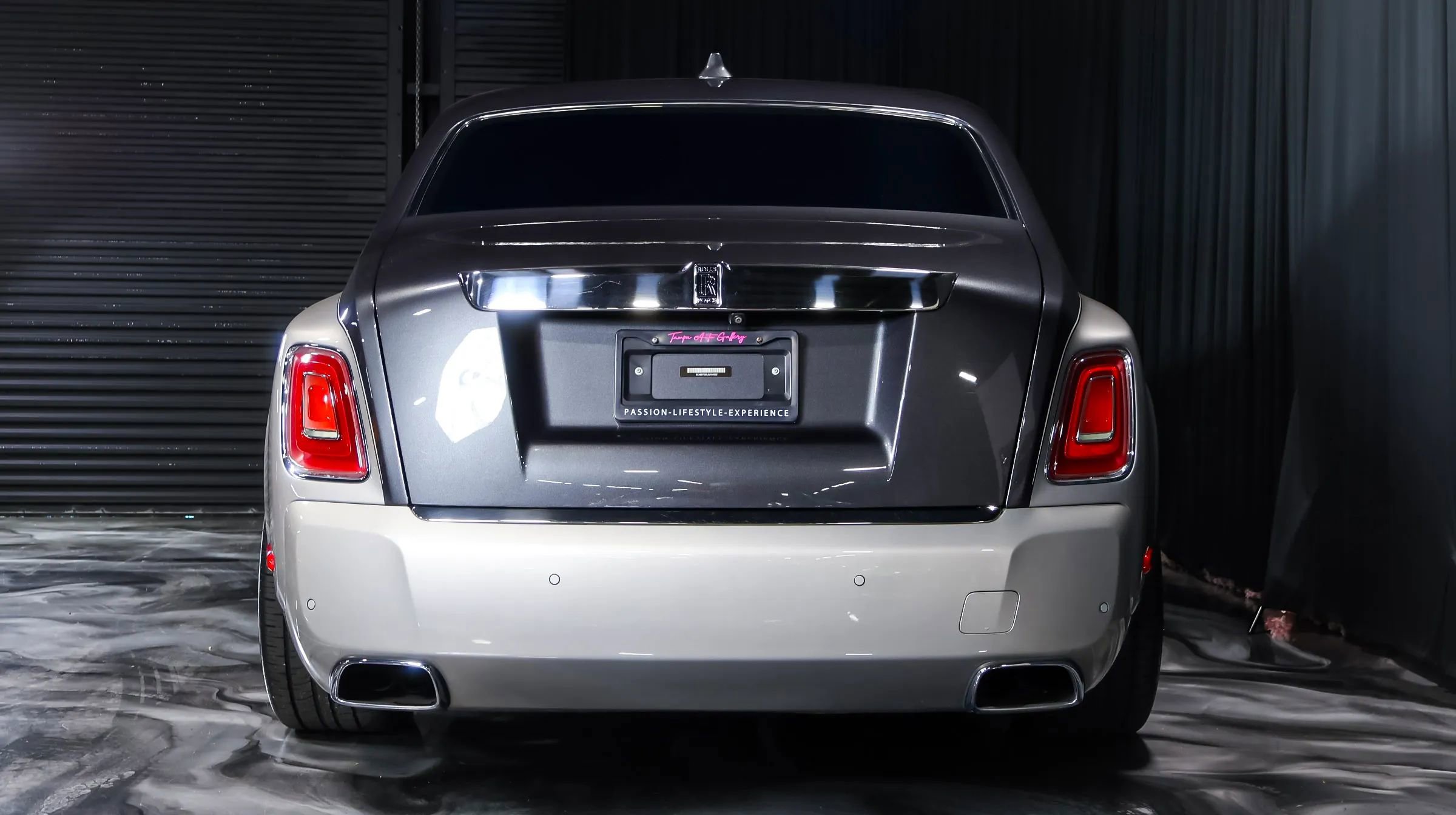 Used 2018 Rolls-Royce Phantom Sedan image 6