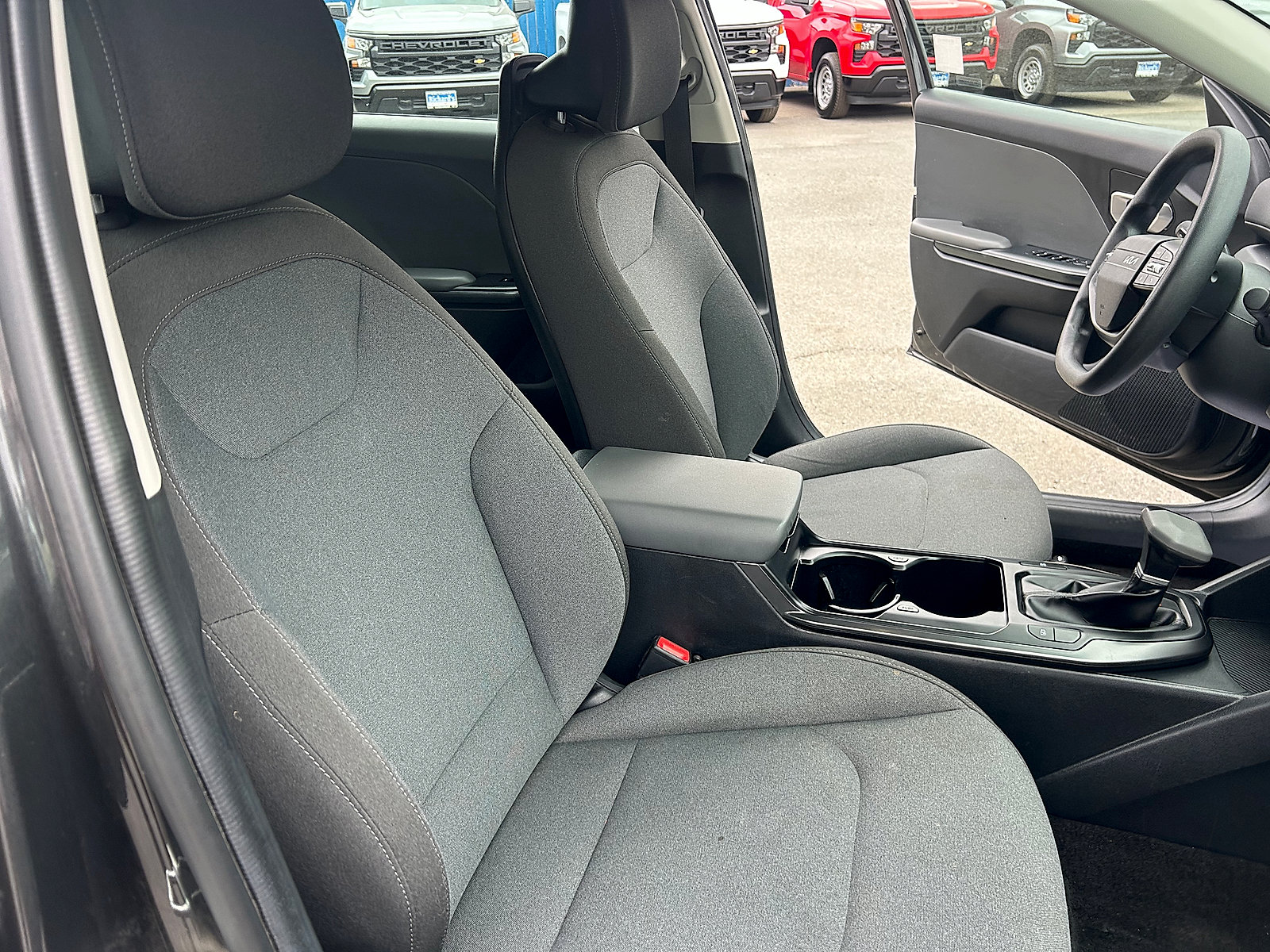 Used 2025 Kia K4 FWD image 28
