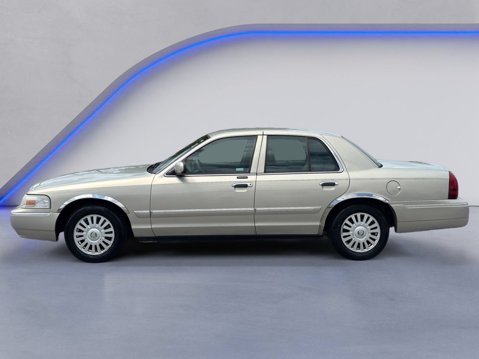 Used 2008 Mercury Grand Marquis LS RWD image 7