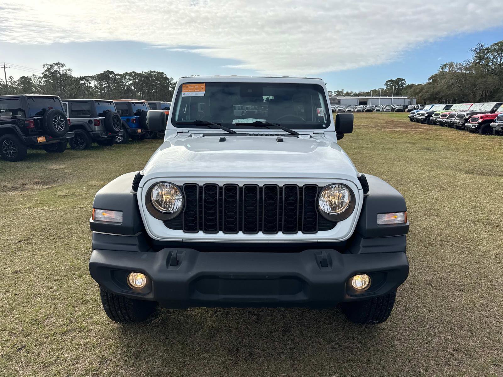 Used 2024 Jeep Wrangler Sport S image 8