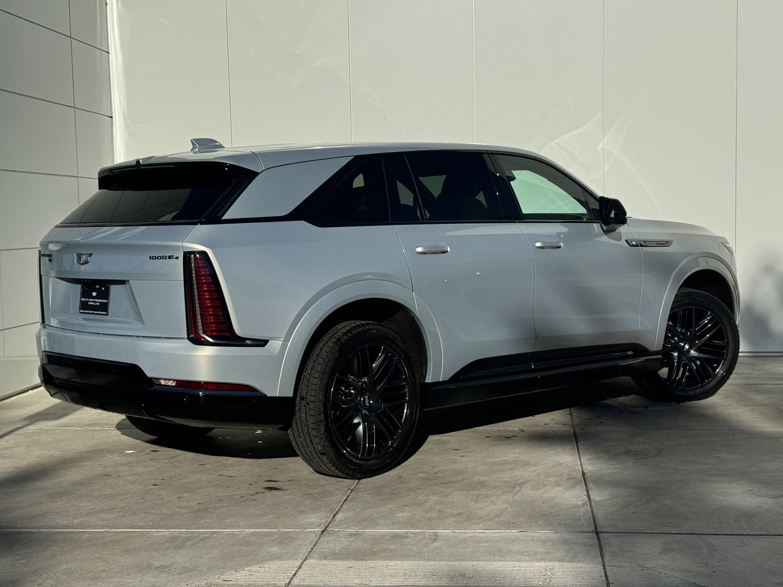 New 2025 Cadillac Escalade IQ Sport 2 w/ LPO, ONYX Package image 7