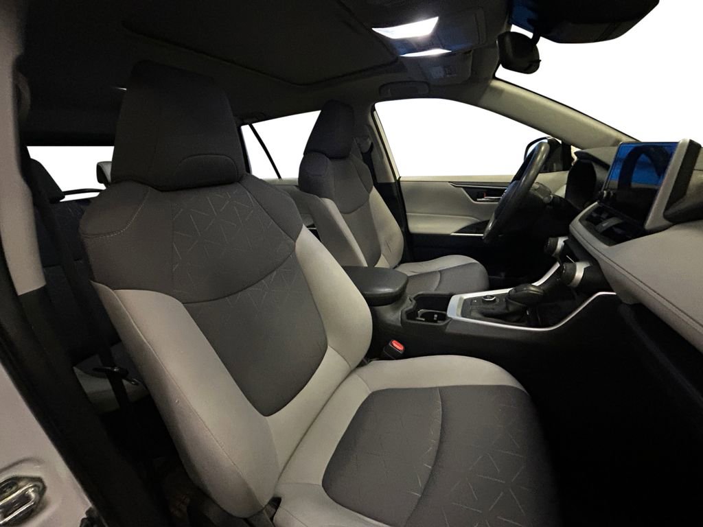 Used 2023 Toyota RAV4 XLE w/ Convenience Package AWD/4WD image 15