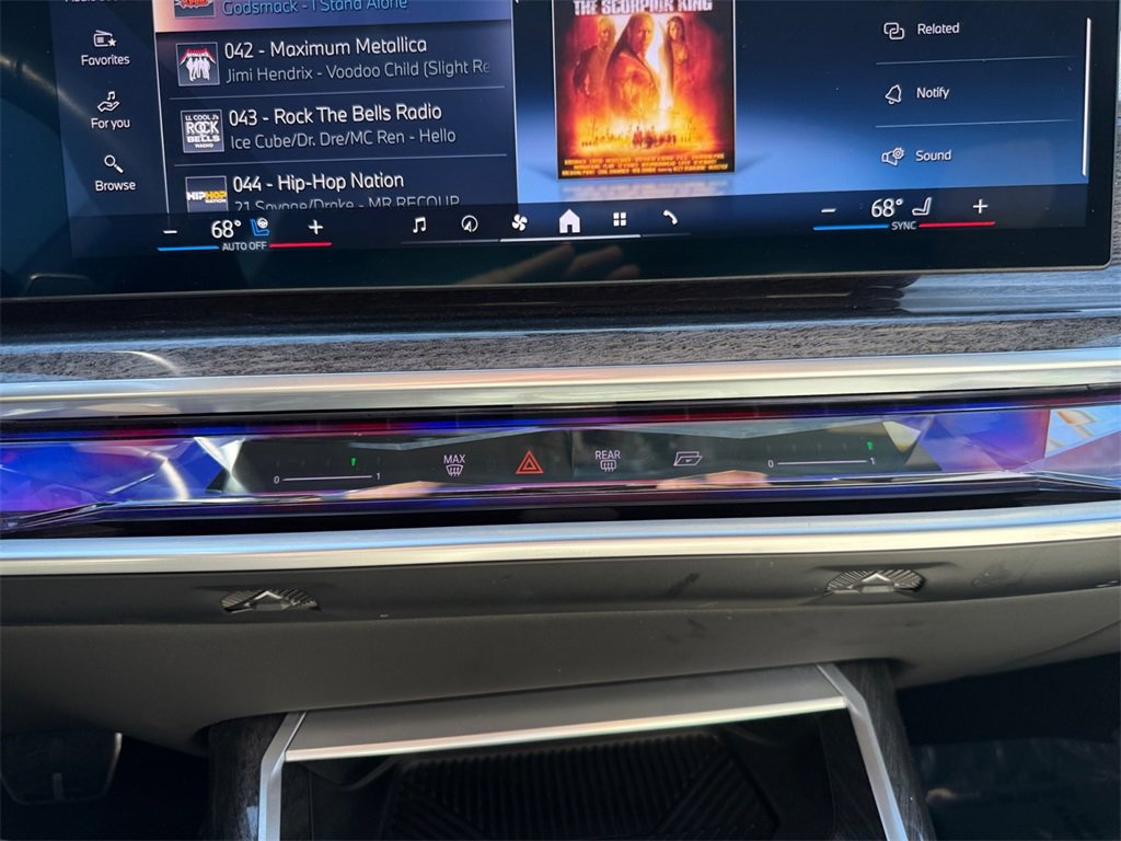 Certified 2023 BMW 760i xDrive 760i xDrive w/ Luxury Rear Seating Package image 27