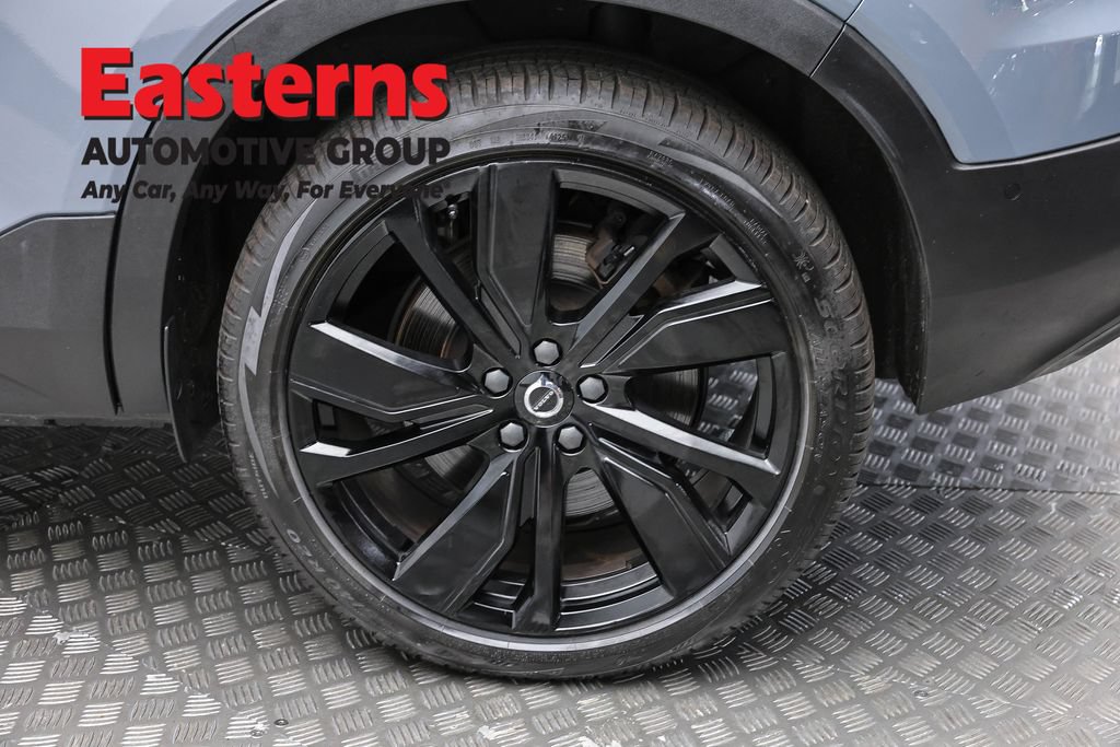 Used 2022 Volvo XC40 P8 Recharge Ultimate AWD/4WD image 8
