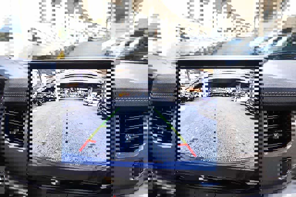 Used 2022 Ford Expedition XLT image 25